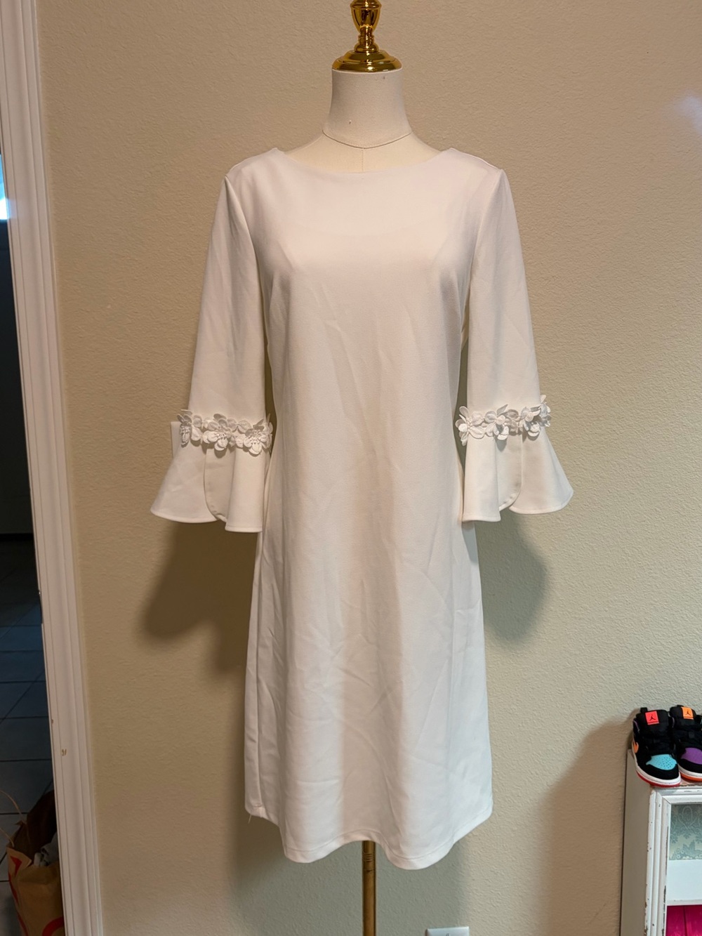 Classic White Long-Sleeve Shift Dress with Floral Bell Cuffs